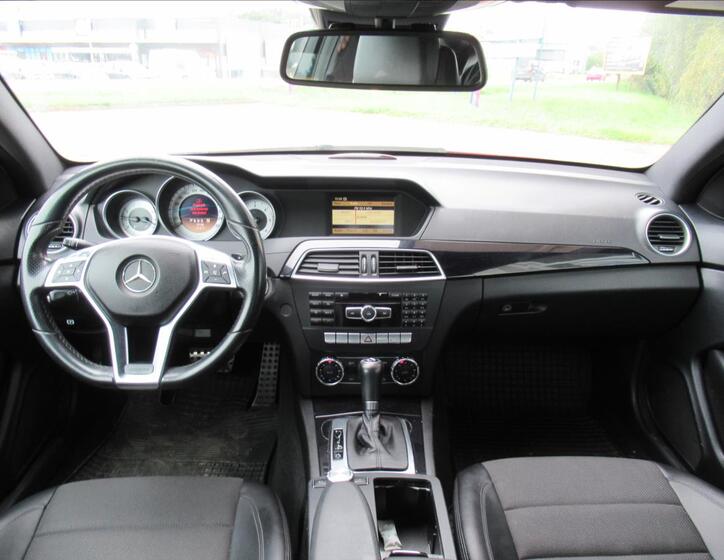 Mercedes-Benz Třídy C 9