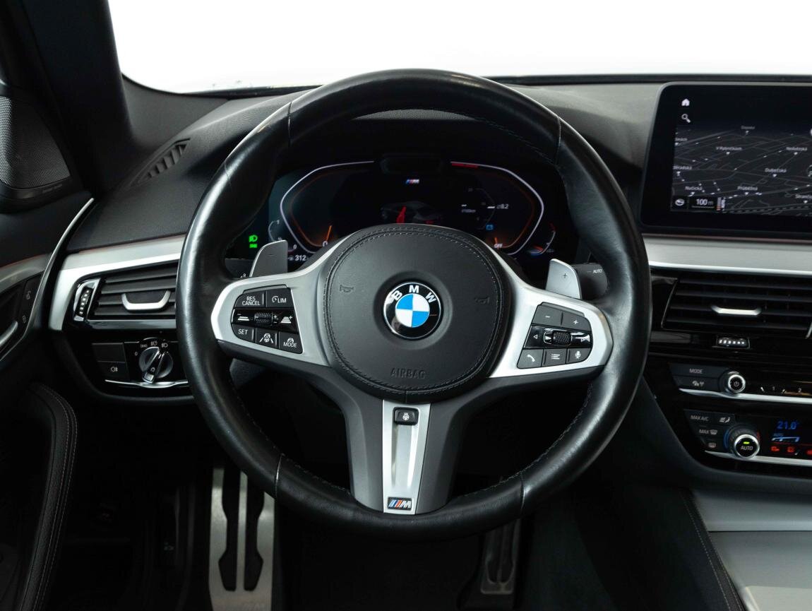 BMW Řada 5 Sedan / Limuzína 3,0 l 250 kw