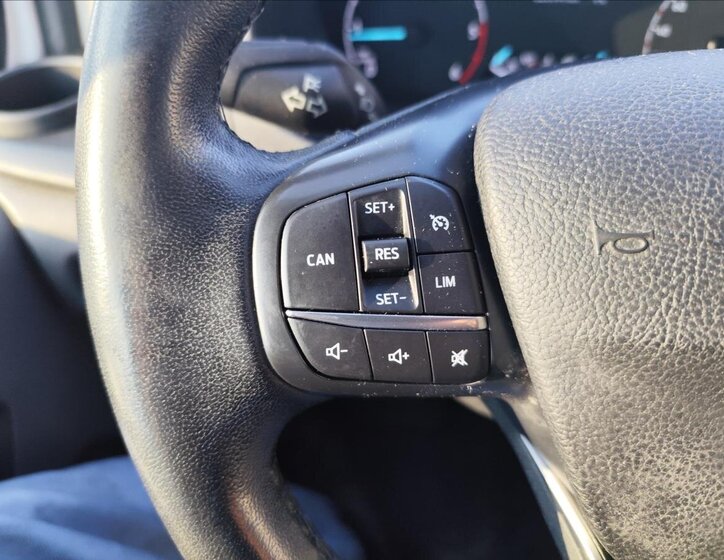 Ford Transit Custom Kombi 2,0 l 96 kw