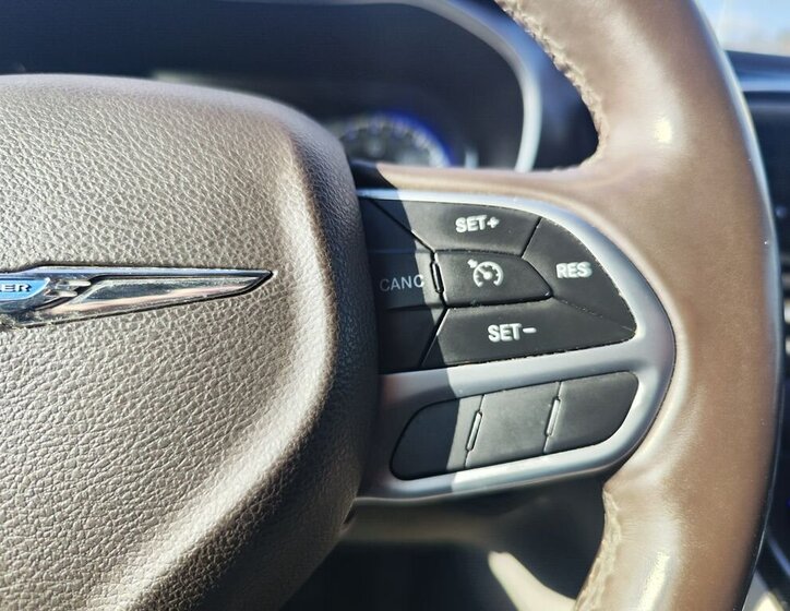 Chrysler Pacifica MPV 3,6 l 211 kw