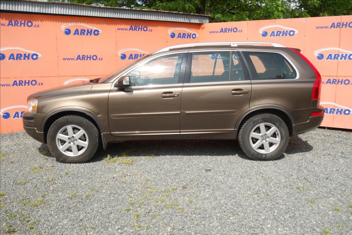 Volvo XC90 SUV 2,4 l 147 kw