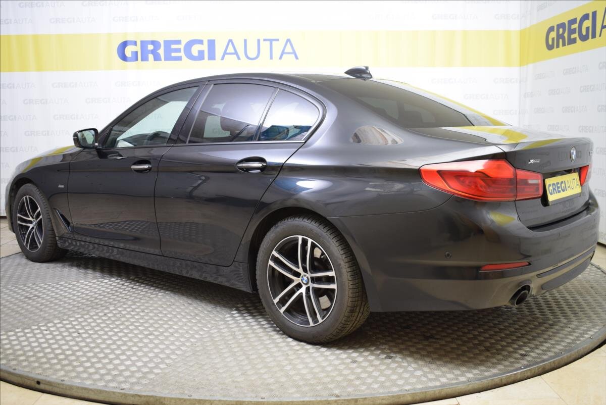 BMW Řada 5 Sedan / Limuzína 3,0 l 195 kw