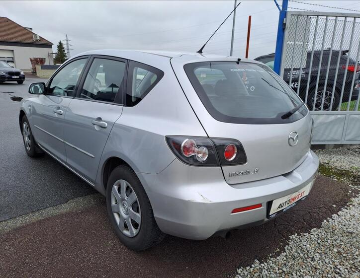 Mazda 3 4