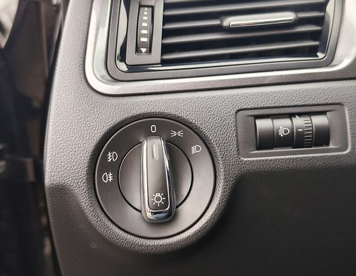 Škoda Rapid Liftback 1,2 l 77 kw