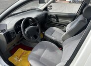 Volkswagen Polo Hatchback 1,0 l 33 kw