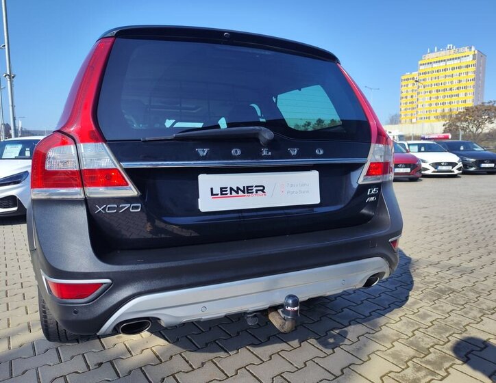 Volvo XC70 Kombi 2,4 l 158 kw