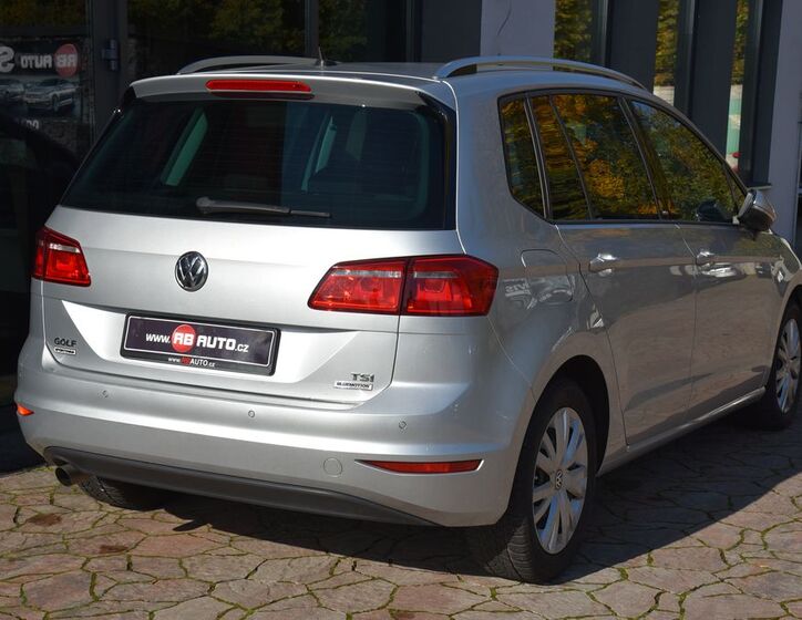 Volkswagen Golf Sportsvan 8