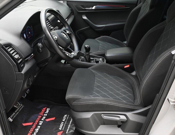 Škoda Karoq SUV / Terénní 1,5 l 110 kw