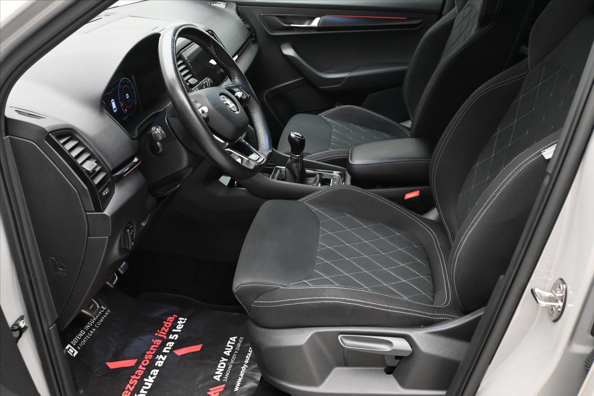 Škoda Karoq SUV / Terénní 1,5 l 110 kw