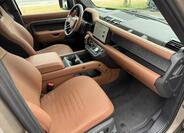 Land Rover Defender 15