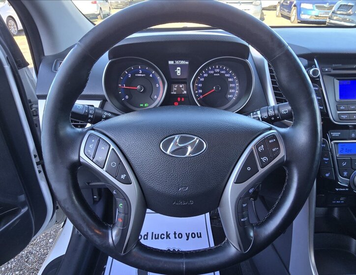 Hyundai i30 Hatchback 1,4 l 66 kw