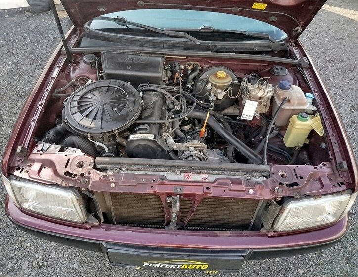 Audi 80 Sedan / Limuzína 2,0 l 66 kw