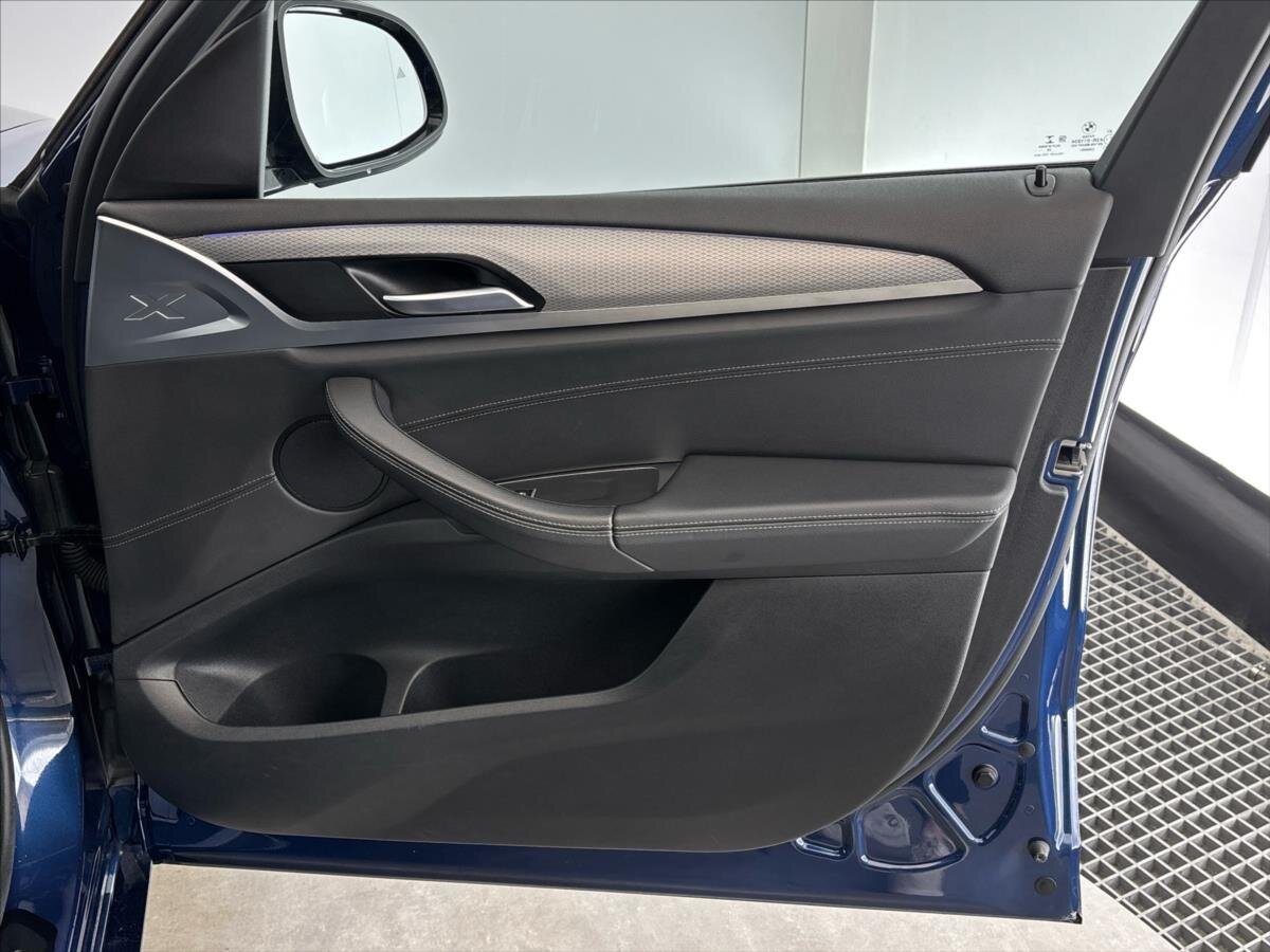 BMW X3 SUV / Terénní 2,0 l 140 kw