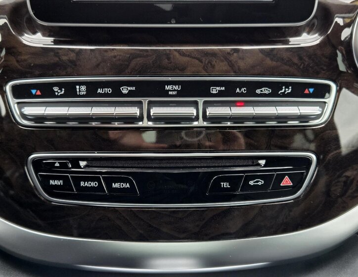 Mercedes-Benz Třídy V Kombi 2,1 l 140 kw