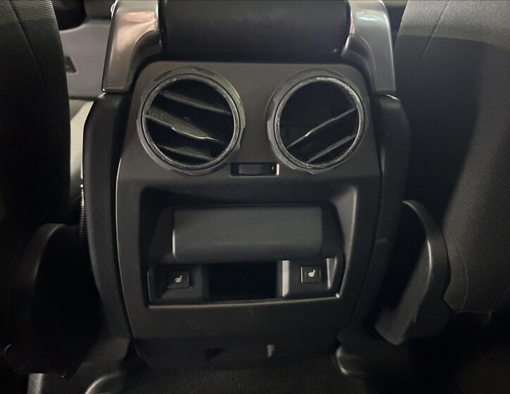 Land Rover Discovery 24