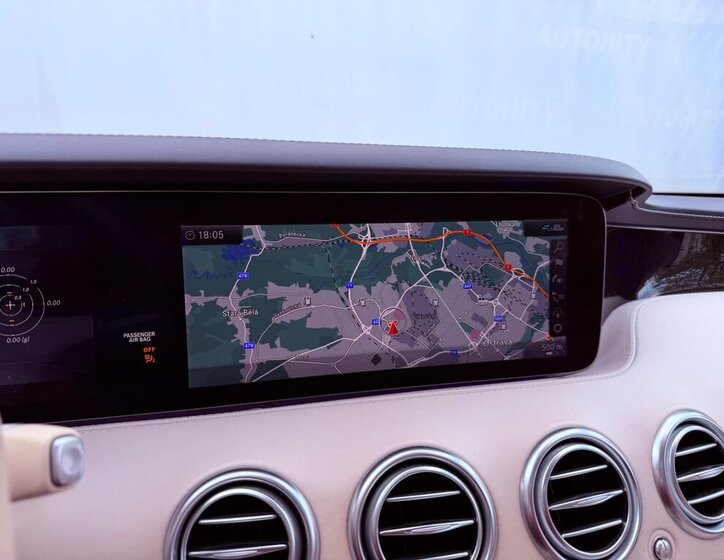 Mercedes-Benz Třídy S Kupé 4,0 l 450 kw