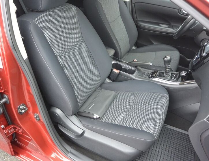 Nissan Pulsar Hatchback 1,2 l 85 kw