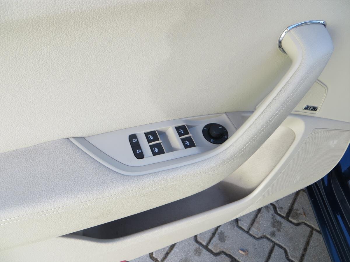 Škoda Superb Kombi 2,0 l 147 kw