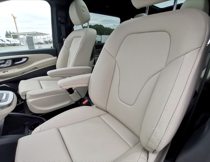 Mercedes-Benz Třídy V 9