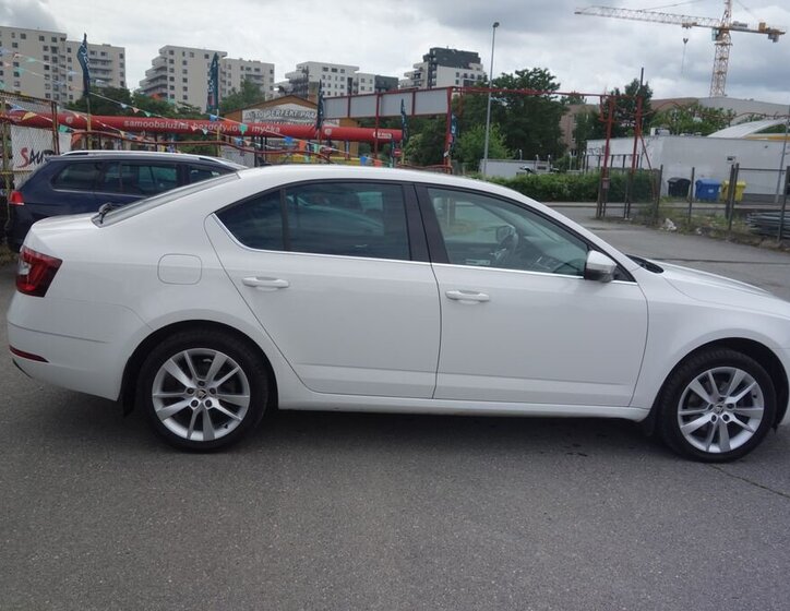 Škoda Octavia Sedan / Limuzína 2,0 l 110 kw