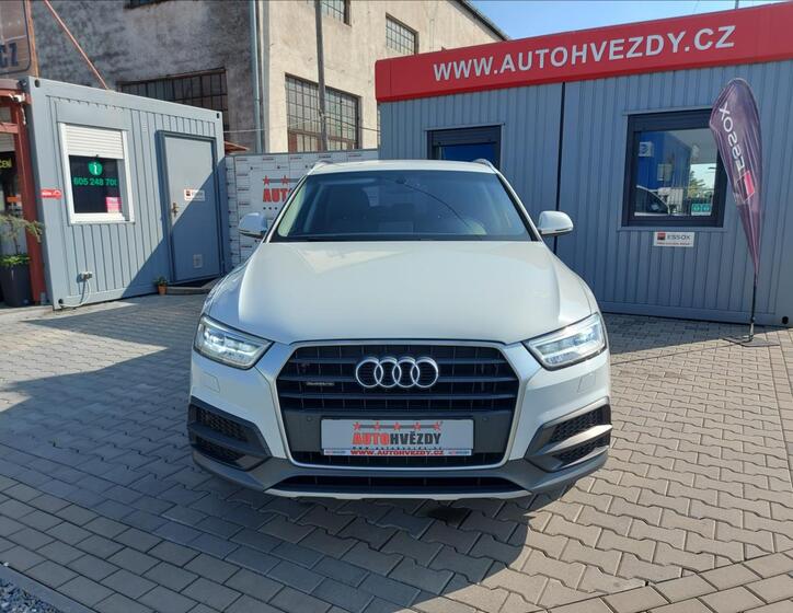 Audi Q3 4