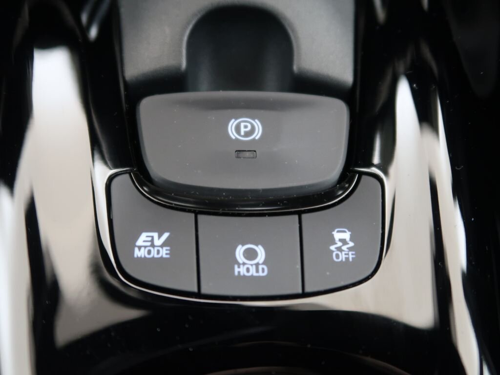 Toyota C-HR SUV 1,8 l 72 kw