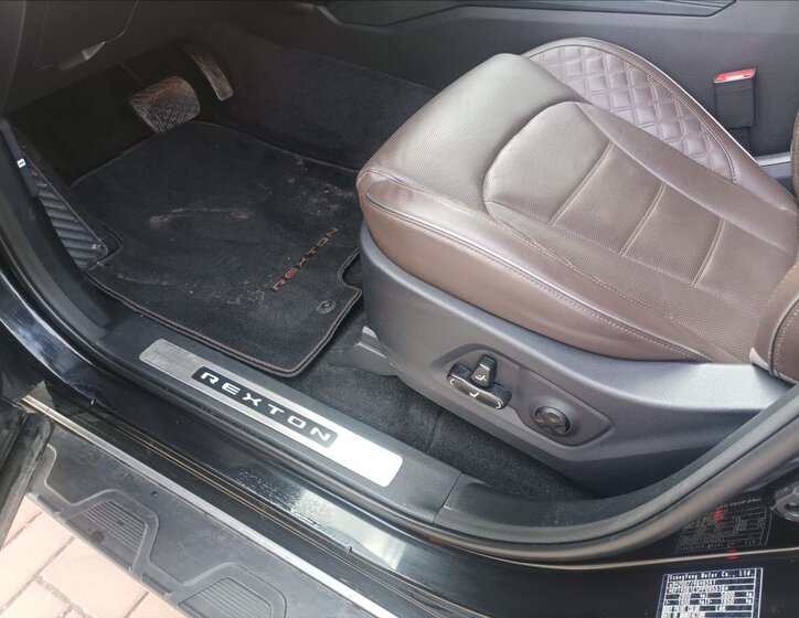 SsangYong Rexton SUV 2,2 l 148 kw