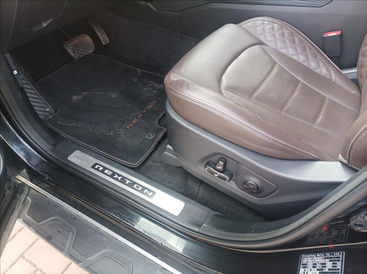 SsangYong Rexton SUV 2,2 l 148 kw