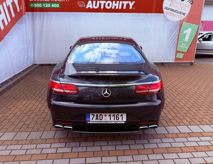 Mercedes-Benz Třídy S Kupé 4,0 l 450 kw