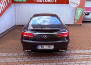 Mercedes-Benz Třídy S Kupé 4,0 l 450 kw