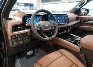 Chevrolet Suburban SUV 6,2 l 313 kw