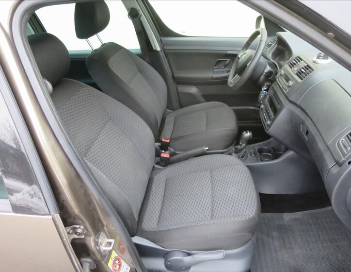 Škoda Roomster Hatchback 1,2 l 77 kw