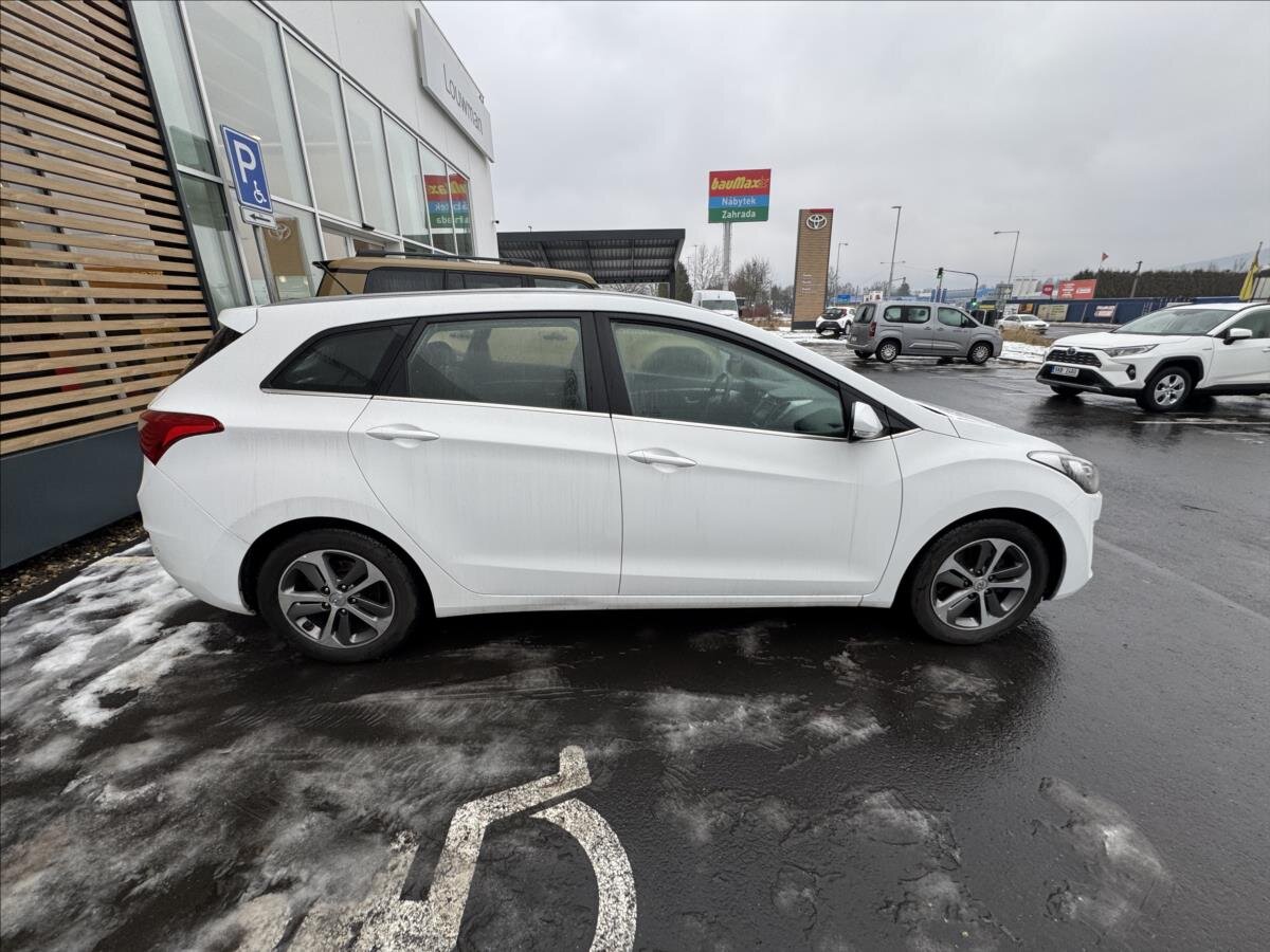 Hyundai i30 Kombi 1,6 l 88 kw