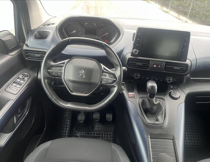 Peugeot Rifter 14