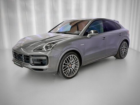 Porsche Cayenne SUV / Terénní 4,0 l 500 kw