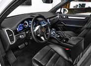 Porsche Cayenne SUV 4,0 l 338 kw