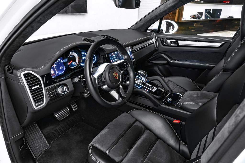 Porsche Cayenne SUV 4,0 l 338 kw