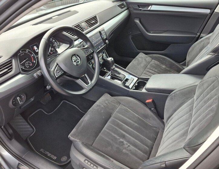 Škoda Superb Sedan / Limuzína 2,0 l 140 kw