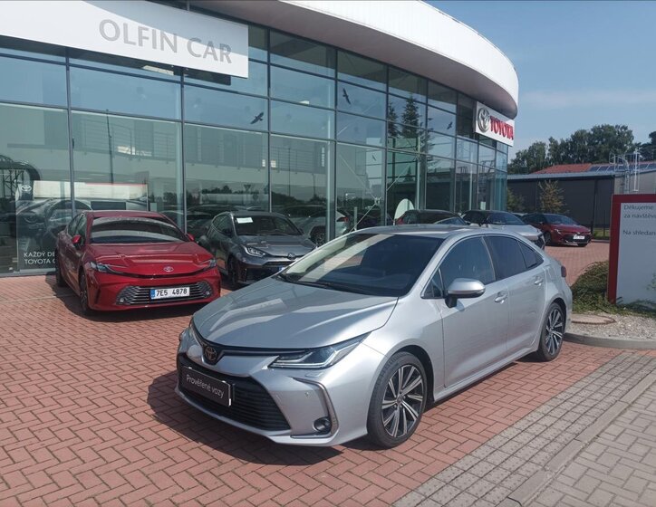 Toyota Corolla Sedan 1,5 l 92 kw