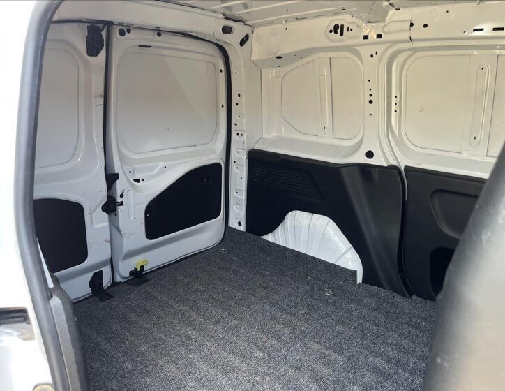 Peugeot Partner Skříň 1,5 l 75 kw