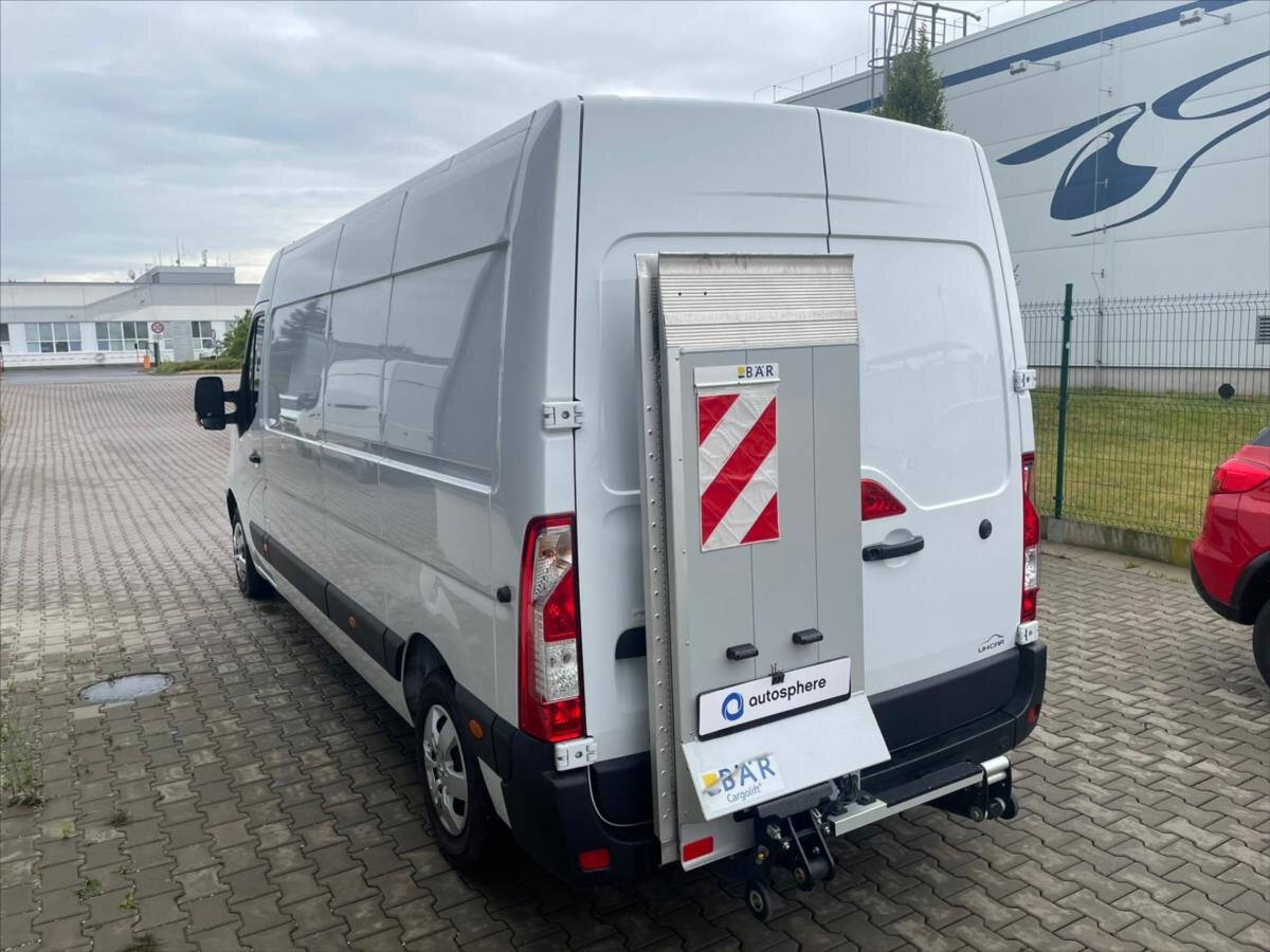 Nissan Interstar Skříň 2,3 l 100 kw