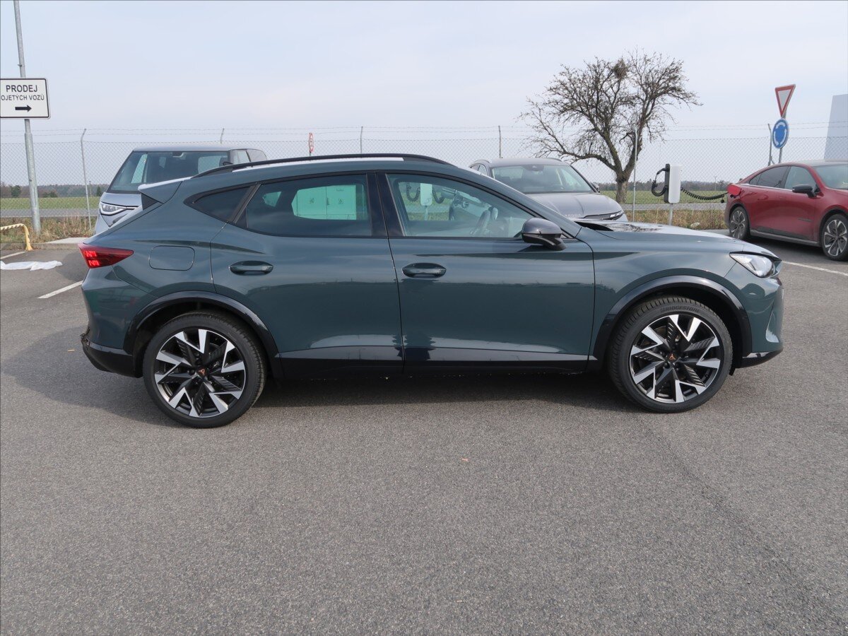 Cupra Formentor SUV / Terénní 2,0 l 195 kw