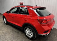 Volkswagen T-Roc SUV / Terénní 2,0 l 140 kw