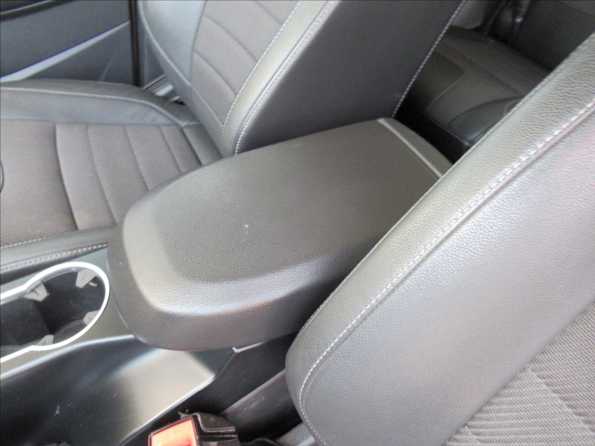 Ford Kuga SUV 2,0 l 103 kw