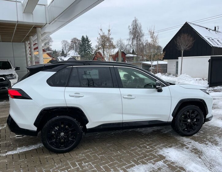 Toyota RAV4 7