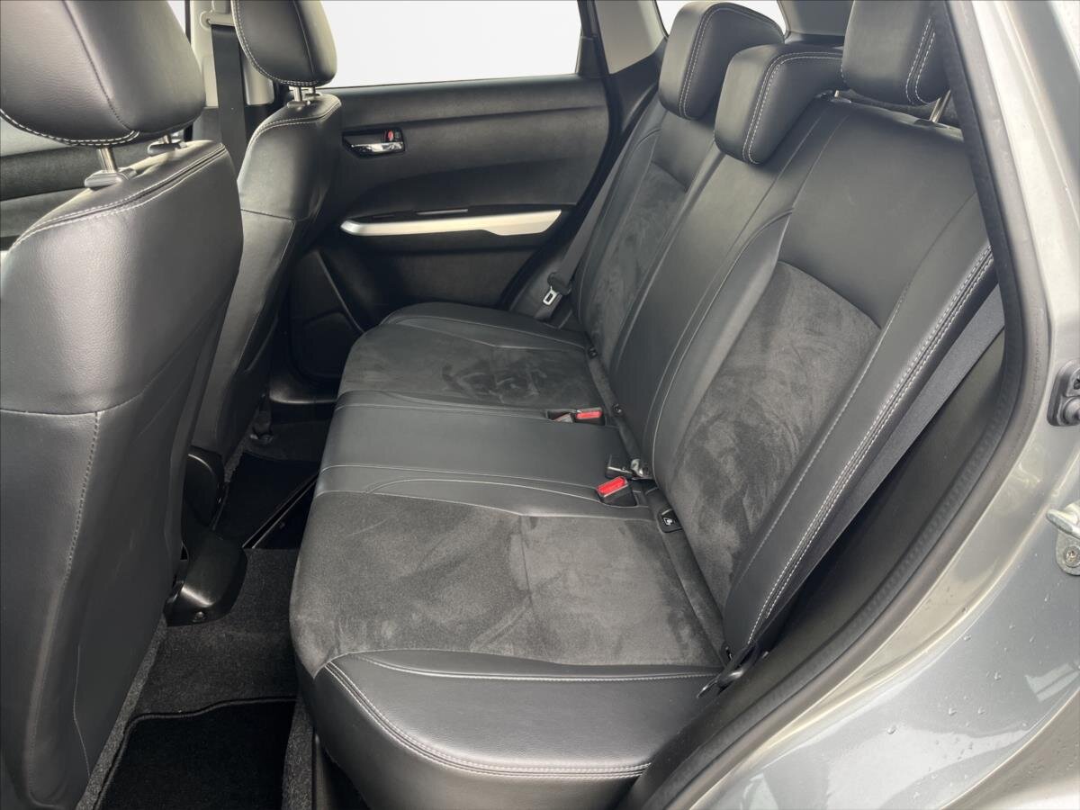 Suzuki Vitara SUV 1,6 l 88 kw