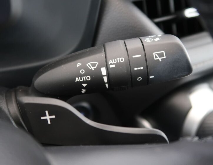 Toyota RAV4 Kombi 2,5 l 131 kw