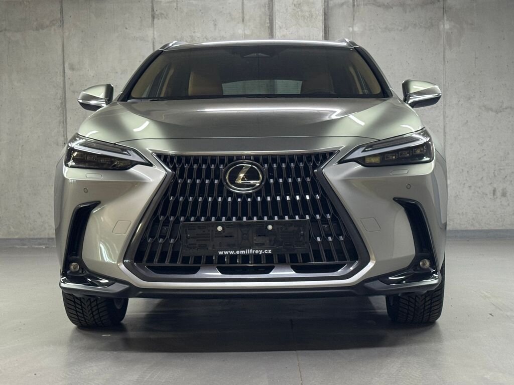 Lexus NX 350h SUV 2,5 l 190 kw