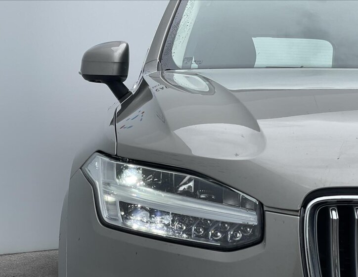 Volvo XC90 SUV 2,0 l 173 kw