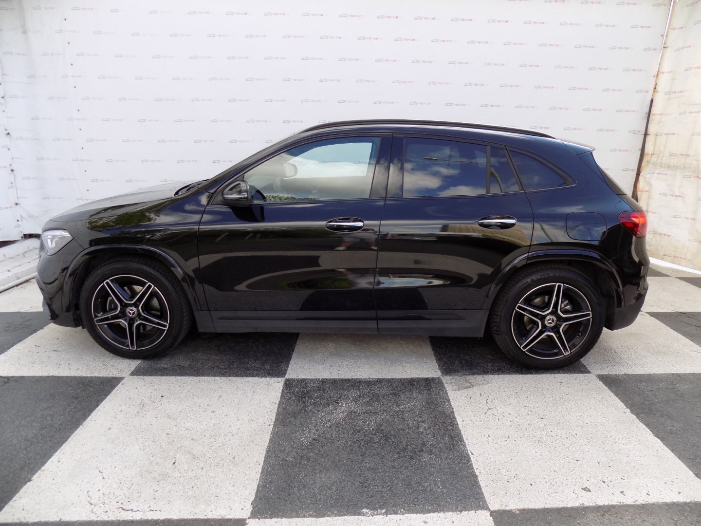 Mercedes-Benz GLA SUV / Terénní 2,0 l 110 kw